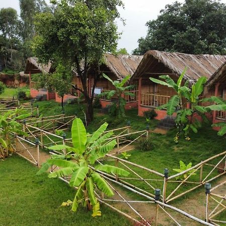 Waterfall Guesthouse Hampi Bagian luar foto